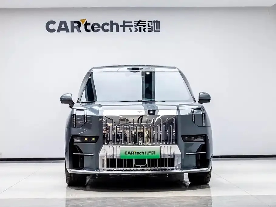 2024 Zeekr 009 7 seats 108kWh