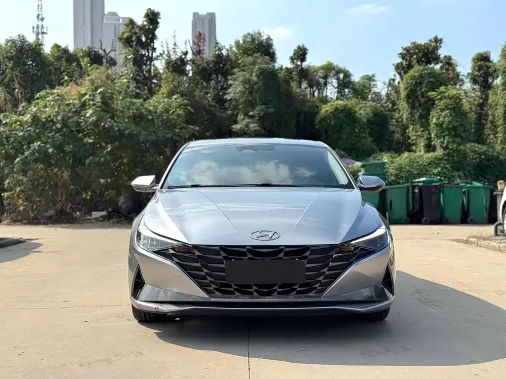 2021 Hyundai Elantra 1.5L CVT LUX Premium