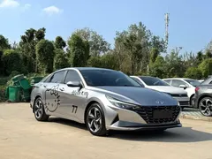 2021 Hyundai Elantra 1.5L CVT LUX Premium — фото 3
