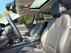 2021 Hyundai Elantra 1.5L CVT LUX Premium — фото 5