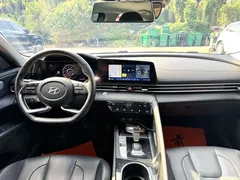 2021 Hyundai Elantra 1.5L CVT LUX Premium — фото 6