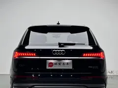 2021 Audi Q7 55 TFSI quattro S line Sport, чёрный — фото 19