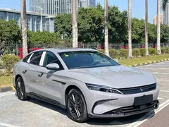 2026 BYD Han EV Smart Driving 705KM Flash Charge Premium — фото 3