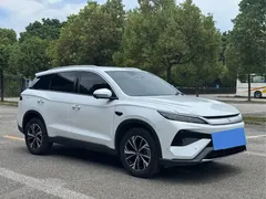 2025 BYD Song Pro 2nd Gen Smart Driving DM-i PHEV 75km Leading, белый — фото 3