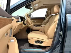 2024 Aito M7 1.5T Smart Driving 4WD Ultra 5-seat, синий — фото 2