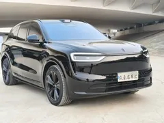 2026 Aito M7 EREV Ultra 4WD 5-seat 192-line Lidar, чёрный — фото 2