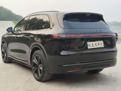 2026 Aito M7 EREV Ultra 4WD 5-seat 192-line Lidar, чёрный — фото 17