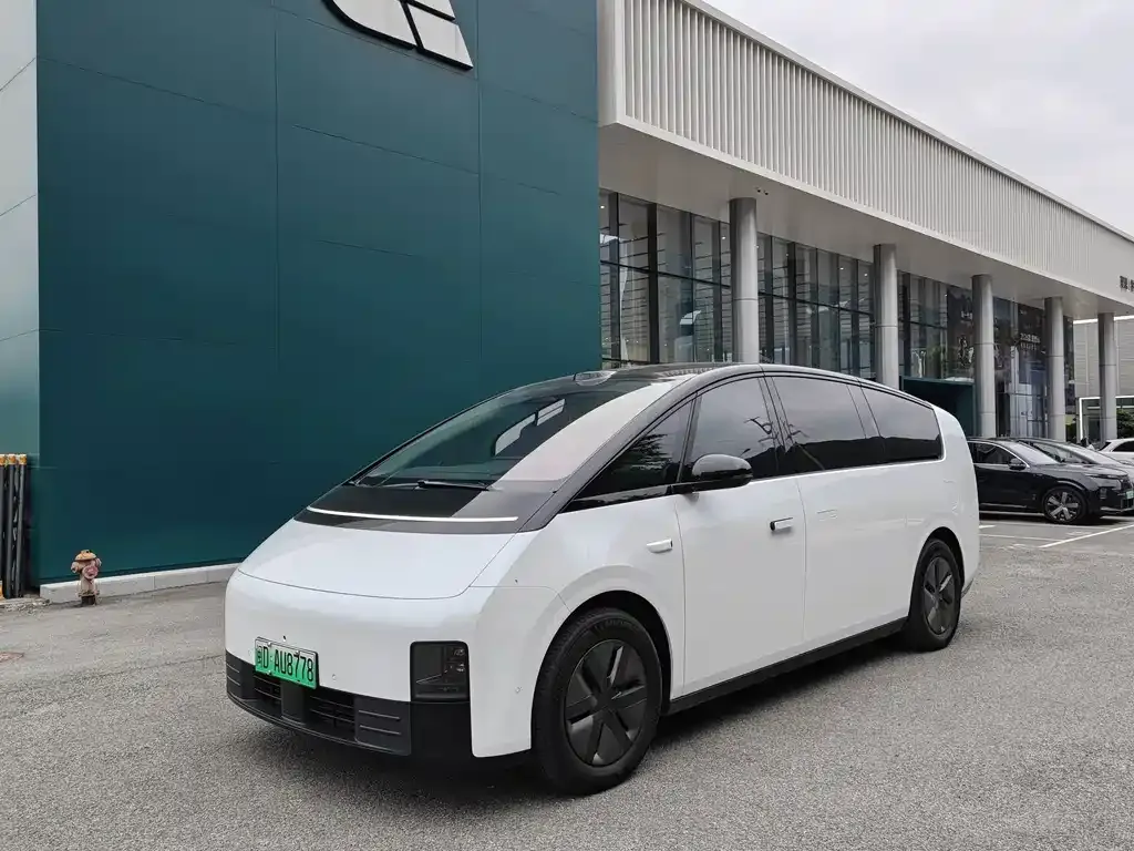2025 Li Auto MEGA Home