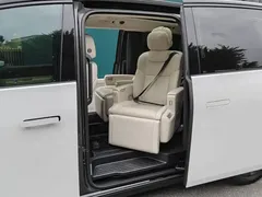 2025 Li Auto MEGA Home, белый — фото 6