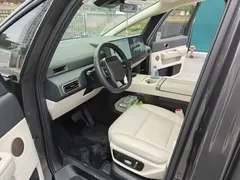 2025 Li Auto MEGA Home, белый — фото 12