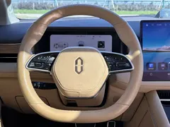 2024 Aito M7 1.5T 4WD Max 6-seat, синий — фото 13