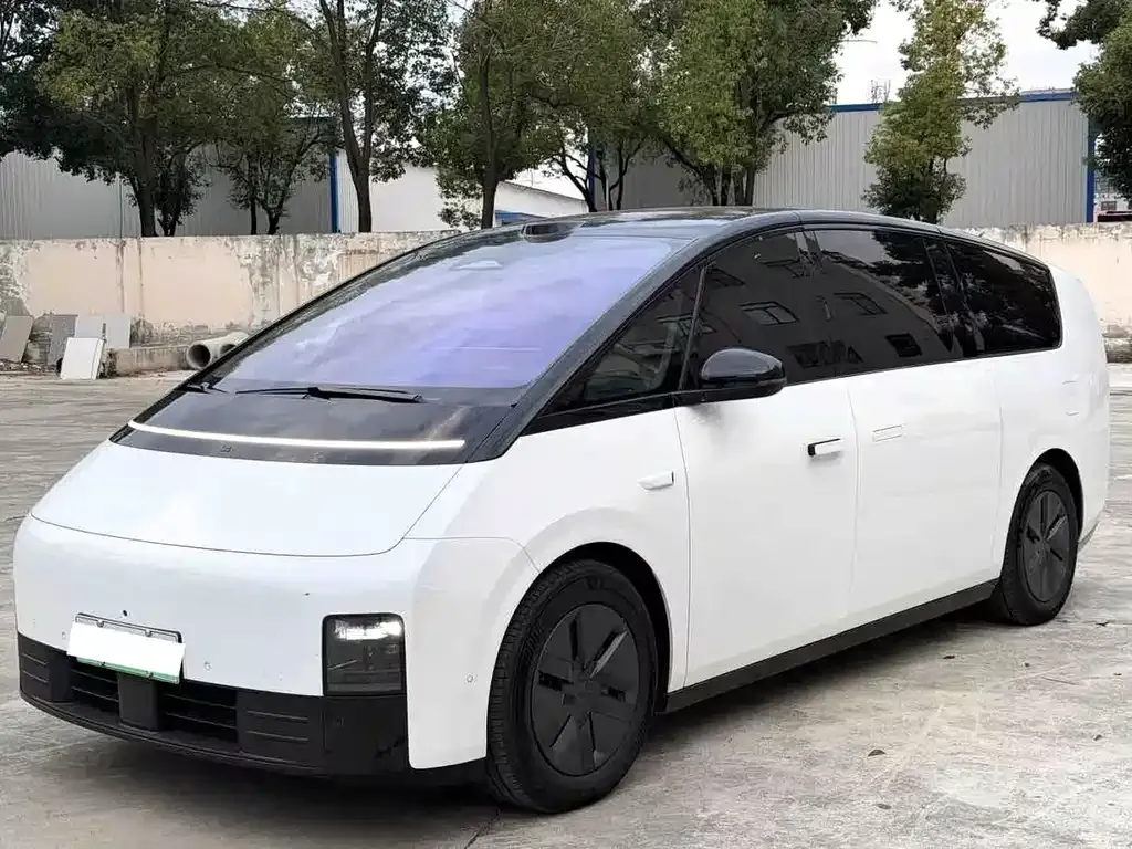 2025 Li Auto MEGA Ultra Smart Refresh