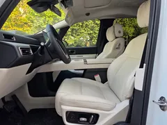 2025 Li Auto MEGA Ultra Smart Refresh, белый — фото 10