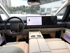 2025 Li Auto MEGA Ultra Smart Refresh, белый — фото 14