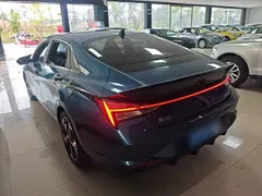 2021 Hyundai Elantra 240TGDi DCT LUX Premium, синий — фото 5
