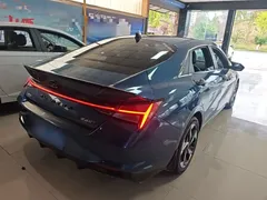 2021 Hyundai Elantra 240TGDi DCT LUX Premium, синий — фото 7
