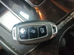 2021 Hyundai Elantra 240TGDi DCT LUX Premium, синий — фото 9