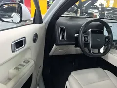 2025 Li Auto L9 Smart Refresh, белый — фото 16