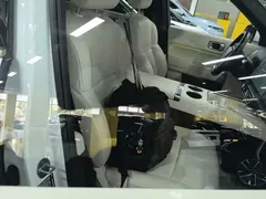 2025 Li Auto L9 Smart Refresh, белый — фото 25