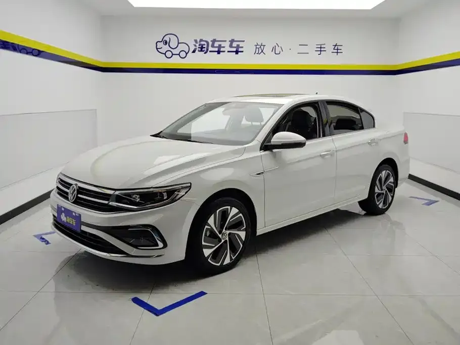 2023 Volkswagen Bora 300TSI DSG