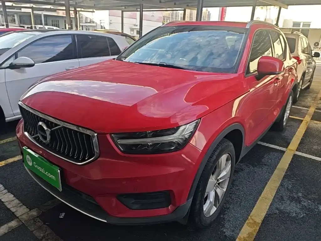 2021 Volvo XC40 4WD Fashion