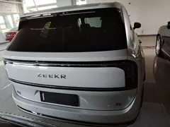 2025 Zeekr 9X Ultra 70kWh 6-seat, белый — фото 6