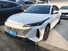 2023 Changan Lamore 1.5T GDI DCT Premium, белый — фото 1
