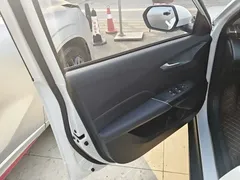 2023 Changan Lamore 1.5T GDI DCT Premium, белый — фото 12