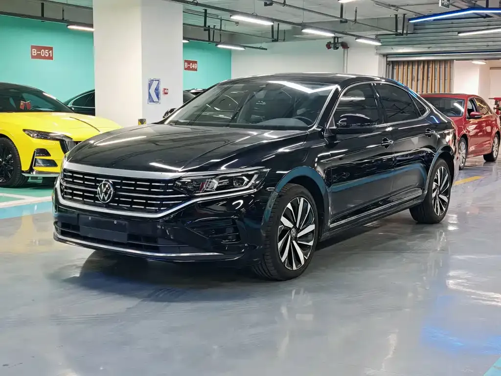 2023 Volkswagen Passat 330TSI Elite