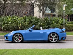 2023 Porsche 911 Carrera 4S Cabriolet 3.0T, синий — фото 8