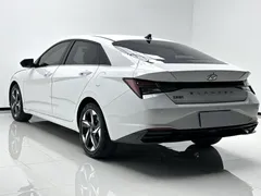2022 Hyundai Elantra 1.5L CVT LUX Premium, белый — фото 3