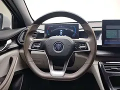 2023 BYD Qin PLUS Champion DM-i PHEV 55KM Leading, белый — фото 13
