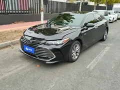 2019 Toyota Avalon Hybrid 2.5L Luxury, чёрный — фото 1