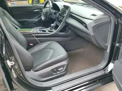2019 Toyota Avalon Hybrid 2.5L Luxury, чёрный — фото 8