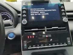 2019 Toyota Avalon Hybrid 2.5L Luxury, чёрный — фото 13
