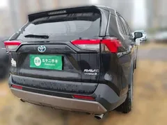 2022 Toyota RAV4 Hybrid 2.5L E-CVT 2WD Elite, чёрный — фото 3