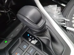 2022 Toyota RAV4 Hybrid 2.5L E-CVT 2WD Elite, чёрный — фото 10
