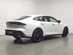 2023 Changan UNI-V 1.5T Premium, белый — фото 2