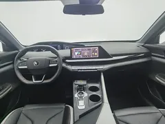 2023 Changan UNI-V 1.5T Premium, белый — фото 5