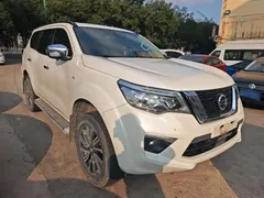 2020 Nissan Terra 2.5L XL Upper AT 2WD Luxury, белый — фото 4