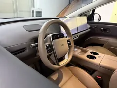 2025 Li Auto i8 Standard, белый — фото 10