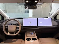 2025 Li Auto i8 Standard, белый — фото 17