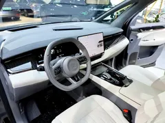 2024 Zeekr 009 6-Seat Executive 4WD 108kWh, чёрный — фото 10
