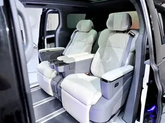 2024 Zeekr 009 6-Seat Executive 4WD 108kWh, чёрный — фото 17
