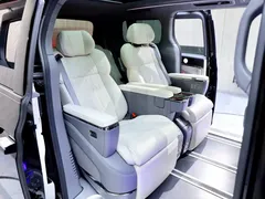 2024 Zeekr 009 6-Seat Executive 4WD 108kWh, чёрный — фото 18