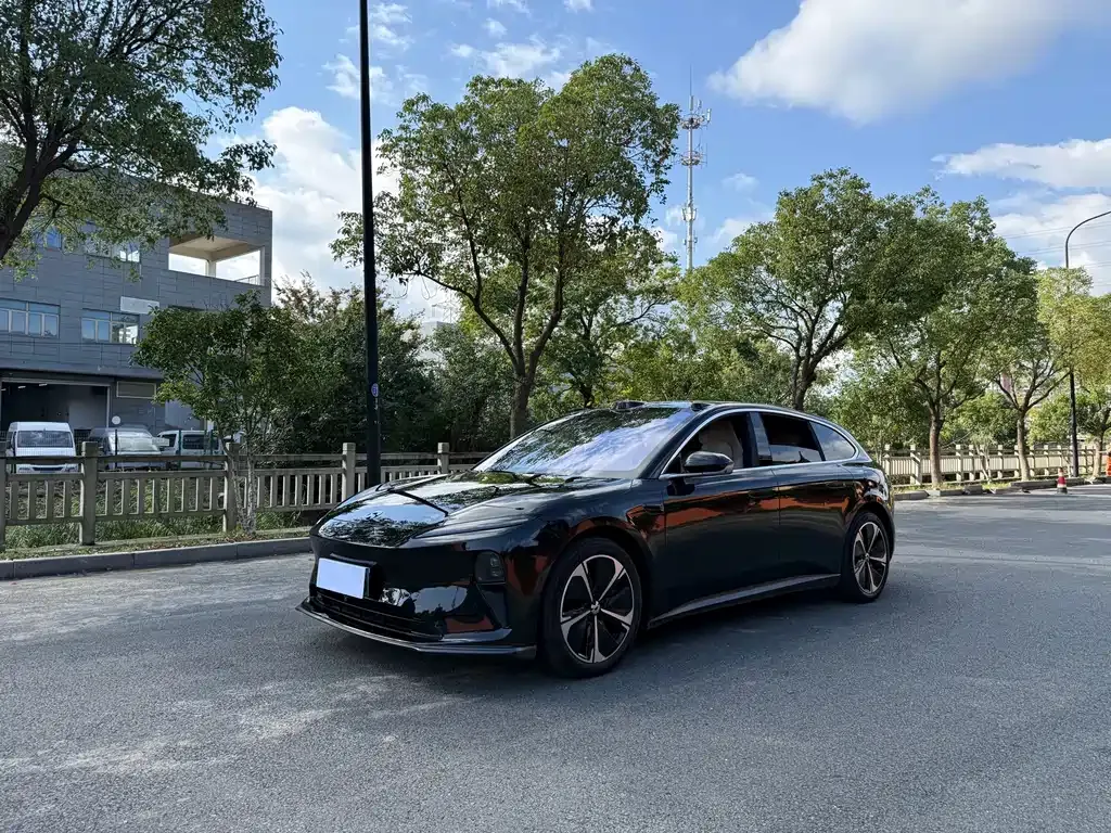 2024 Nio ET5T 75kWh Touring