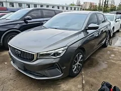 2022 Geely Emgrand 4th Gen 1.5L CVT Premium — фото 2