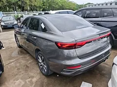 2022 Geely Emgrand 4th Gen 1.5L CVT Premium — фото 5