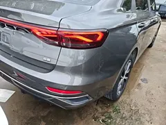 2022 Geely Emgrand 4th Gen 1.5L CVT Premium — фото 8
