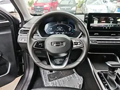 2022 Geely Emgrand 4th Gen 1.5L CVT Premium — фото 11